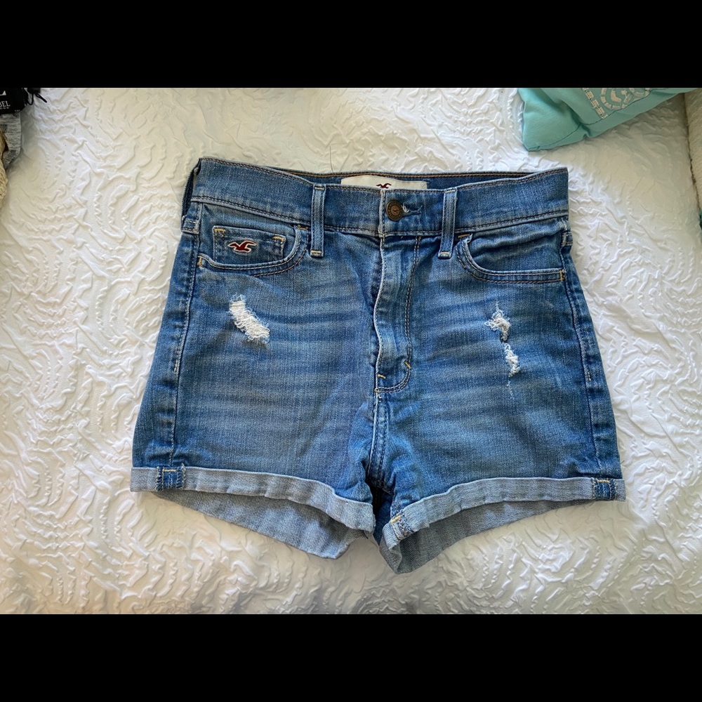 HOLLISTER DENIM SHORTS